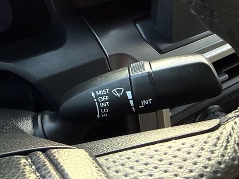 Used 2025 Toyota Tacoma TRD Sport AWD/4WD image 25
