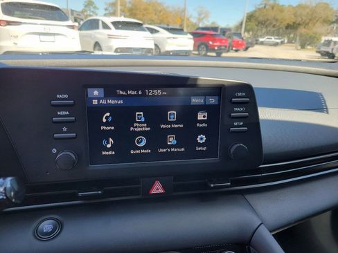Used 2025 Hyundai Elantra Sport FWD image 21
