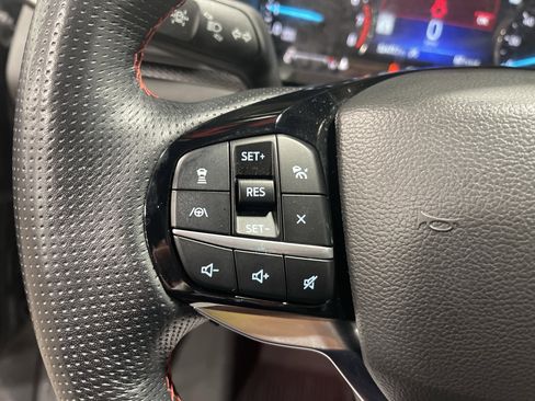 Used 2022 Ford Explorer ST-Line image 19