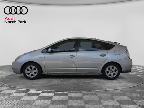 Used 2007 Toyota Prius FWD image 2