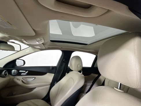 Used 2017 Mercedes-Benz C 300 4MATIC Sedan image 23