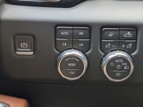 Certified 2022 GMC Sierra 1500 Denali Ultimate AWD/4WD image 17