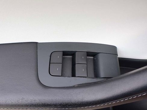 Used 2021 Tesla Model 3 Standard Range Plus image 43