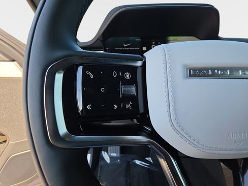 New 2026 Land Rover Range Rover Sport SE AWD/4WD image 17