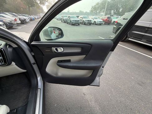 Certified 2023 Volvo XC40 B5 Plus w/ Driver Assist Package image 20