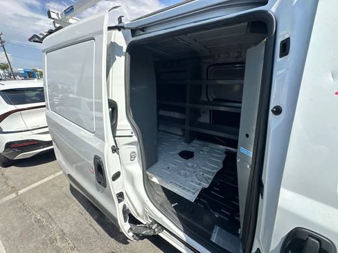 Used 2022 RAM ProMaster City Tradesman FWD image 9