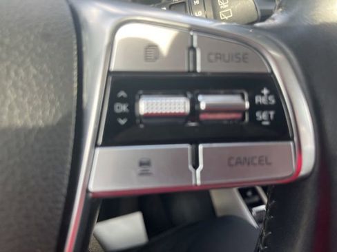 Used 2020 Kia Telluride S image 18