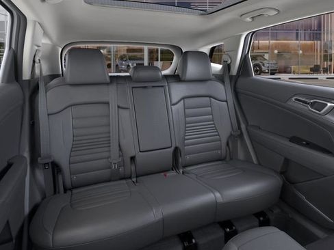 Used 2025 Kia Sportage SX image 16