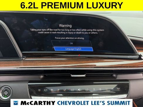 Used 2023 Cadillac Escalade Premium Luxury w/ LPO, Illumination Package AWD/4WD image 8