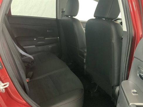 Used 2025 Mitsubishi Outlander Sport SE AWD/4WD image 15