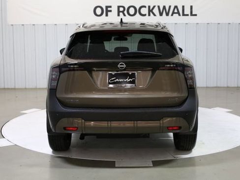 New 2026 Nissan Kicks SV image 5