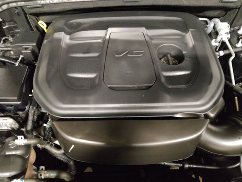 Used 2022 Jeep Grand Cherokee Limited w/ Trailer Tow Group IV image 30