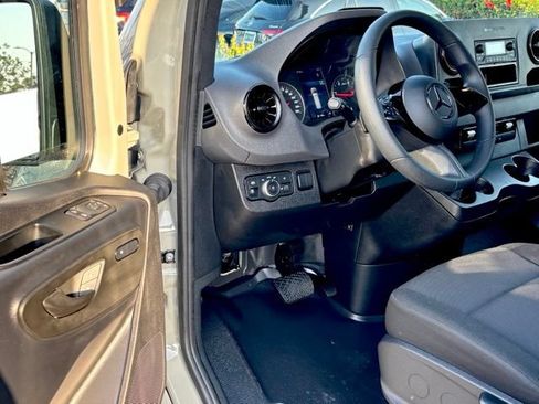 Used 2026 Mercedes-Benz Sprinter 2500 image 24