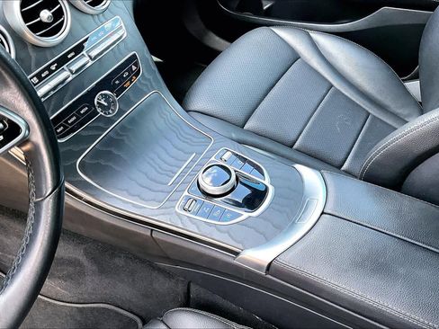 Used 2021 Mercedes-Benz C 300 Sedan image 17