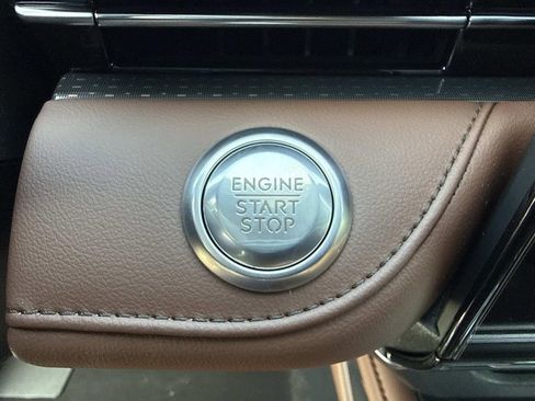 New 2026 Lincoln Nautilus Reserve w/ Jet Appearance Package AWD/4WD image 28