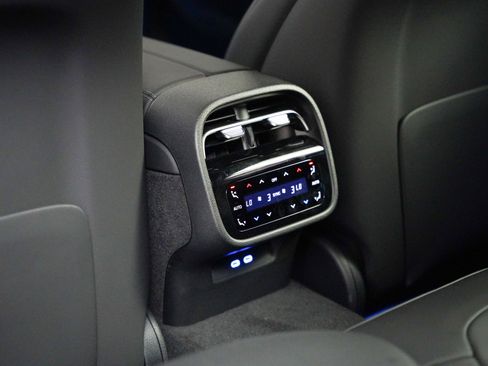 New 2026 Mercedes-Benz E 53 AMG e 4MATIC Sedan image 21