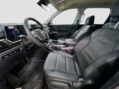 New 2025 Kia Telluride LX image 21