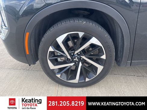 Used 2024 Mitsubishi Outlander SE Black Edition image 9