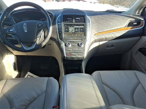 Used 2017 Lincoln MKC Select w/ Select Plus Package image 11