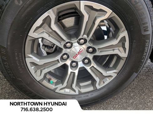 Used 2026 GMC Sierra 1500 SLT AWD/4WD image 41