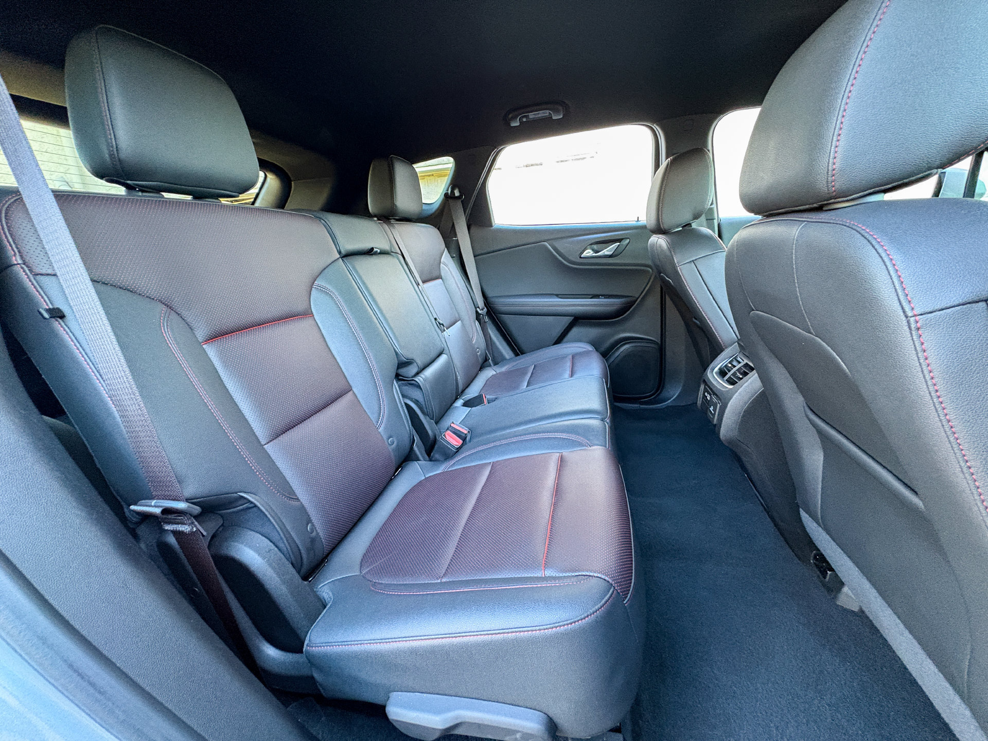 Used 2023 Chevrolet Blazer RS FWD image 30