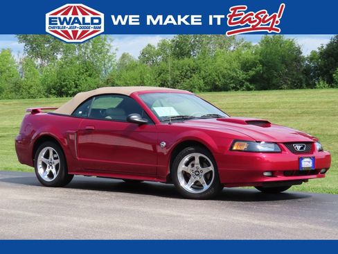 Used 2004 Ford Mustang GT RWD image 1