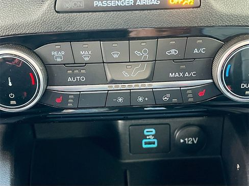 Used 2022 Ford Escape SEL image 19