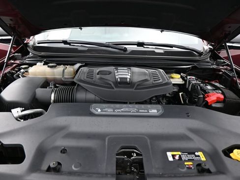 Used 2023 Jeep Wagoneer Series II w/ Premium Group I AWD/4WD image 29