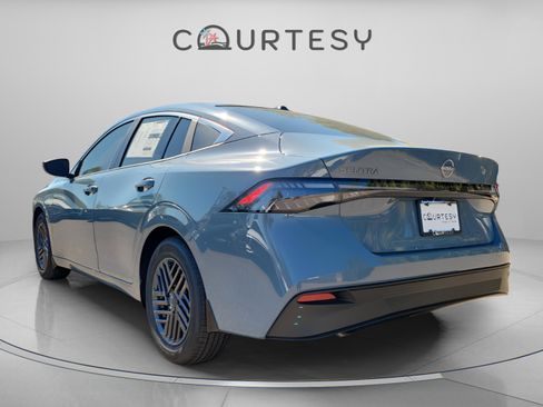 New 2026 Nissan Sentra SV w/ SV Convenience Package image 4