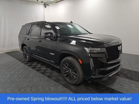 Used 2024 Cadillac Escalade V w/ LPO, ONYX Package AWD/4WD image 3