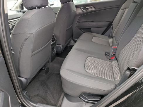 New 2026 Kia Sportage LX FWD image 19