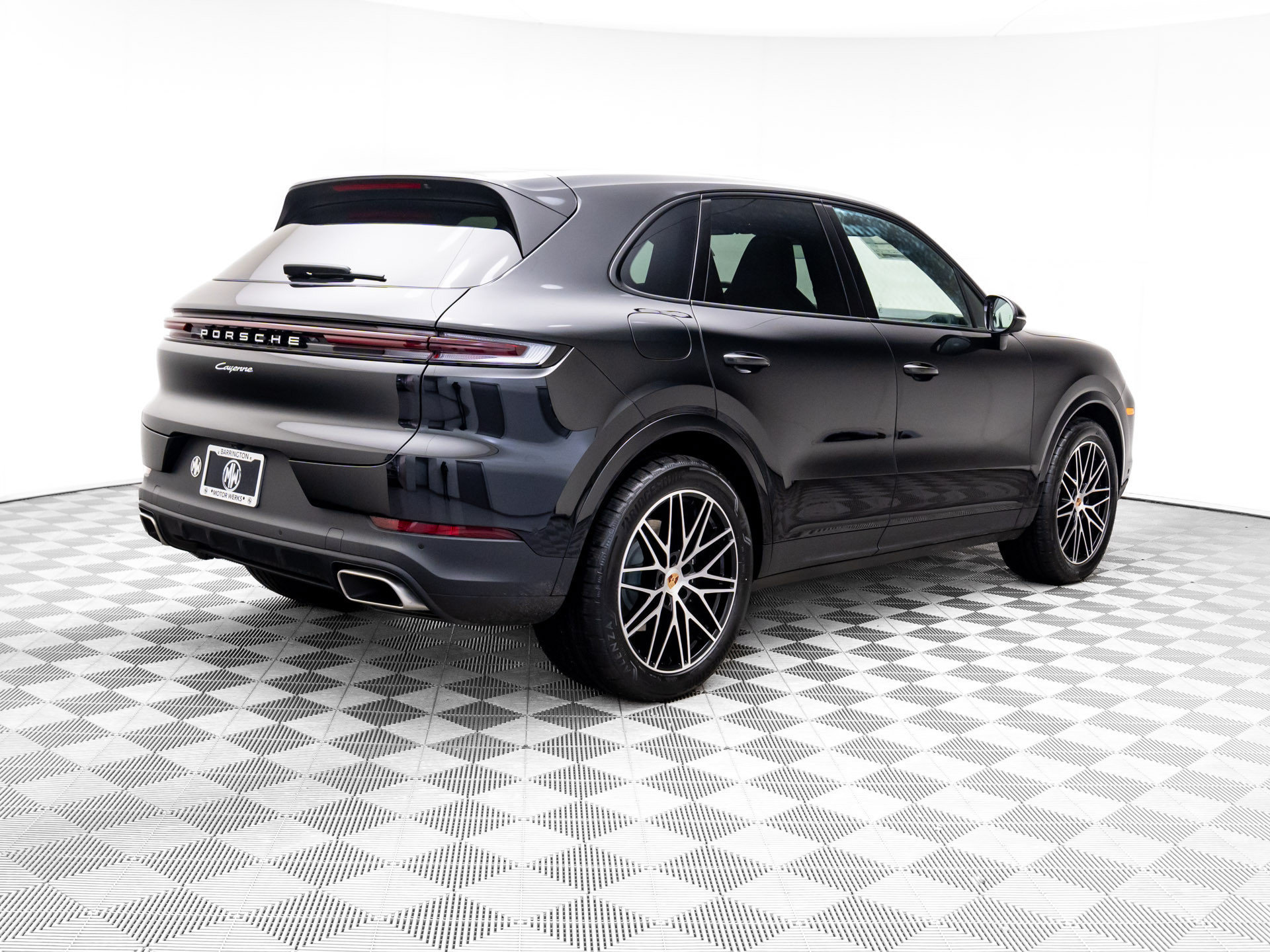 Certified 2026 Porsche Cayenne AWD/4WD image 8