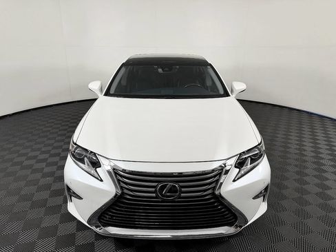 Used 2016 Lexus ES 350 w/ Luxury Package w/Wood Trim FWD image 4