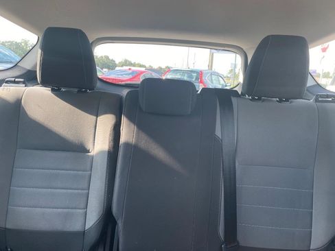 Used 2017 Ford Escape S FWD image 32