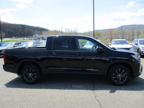 Certified 2023 Honda Ridgeline Sport image 4