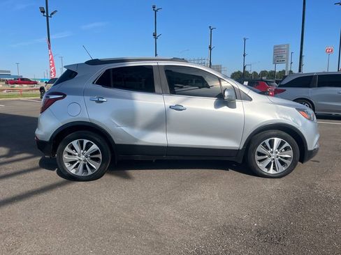 Used 2018 Buick Encore Preferred image 8