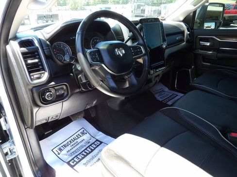 Used 2024 RAM 2500 Laramie w/ Safety Group AWD/4WD image 16