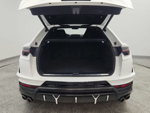 Used 2023 Lamborghini Urus Performante AWD/4WD image 28