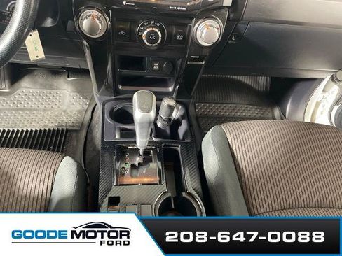 Used 2019 Toyota 4Runner TRD Off-Road AWD/4WD image 12