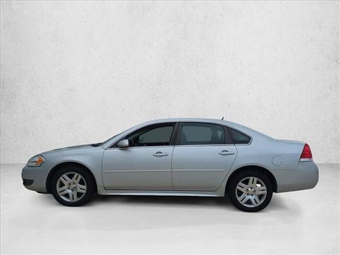 Used 2011 Chevrolet Impala LT FWD image 8