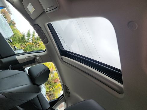 New 2025 Honda Accord EX-L image 10