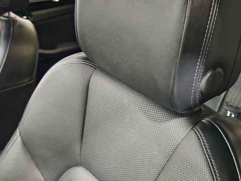 Used 2023 Porsche Macan S image 32