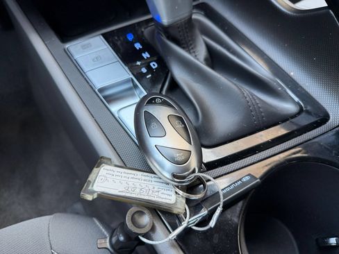 Used 2025 Hyundai Elantra SEL FWD image 22