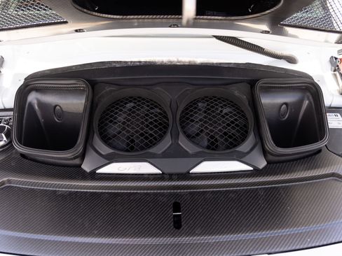 Certified 2018 Porsche 911 GT3 RWD image 27