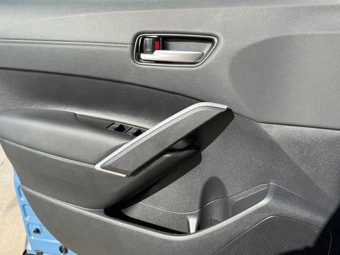 Used 2026 Toyota Corolla Cross XLE w/ Convenience Package image 25