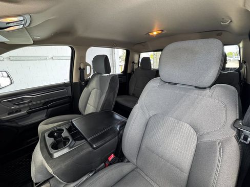 Used 2019 RAM 1500 Big Horn AWD/4WD image 13