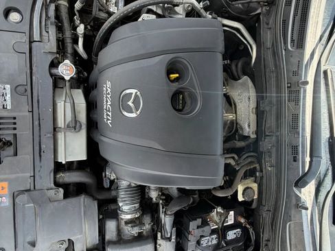 Used 2017 MAZDA MAZDA3 Sport w/ Preferred Equipment Package FWD image 28