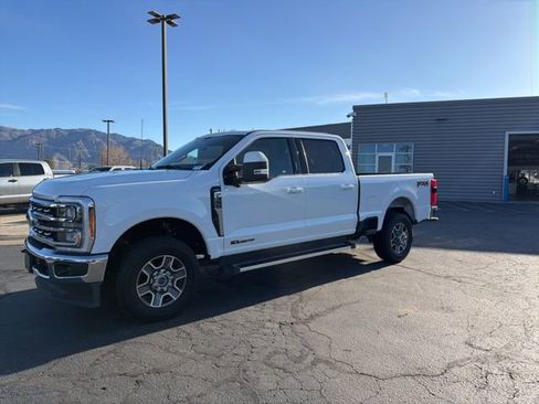 Used 2023 Ford F350 Lariat w/ Tow Technology Package image 17