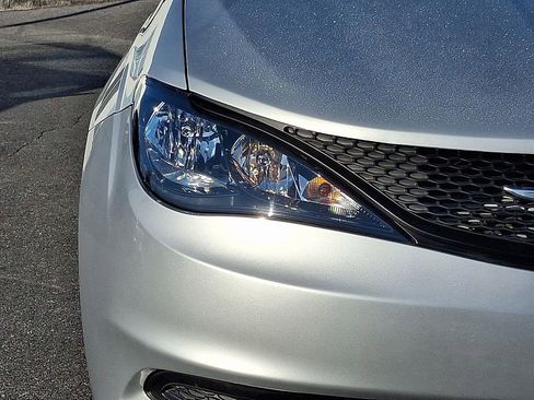 Used 2024 Chrysler Voyager LX image 11