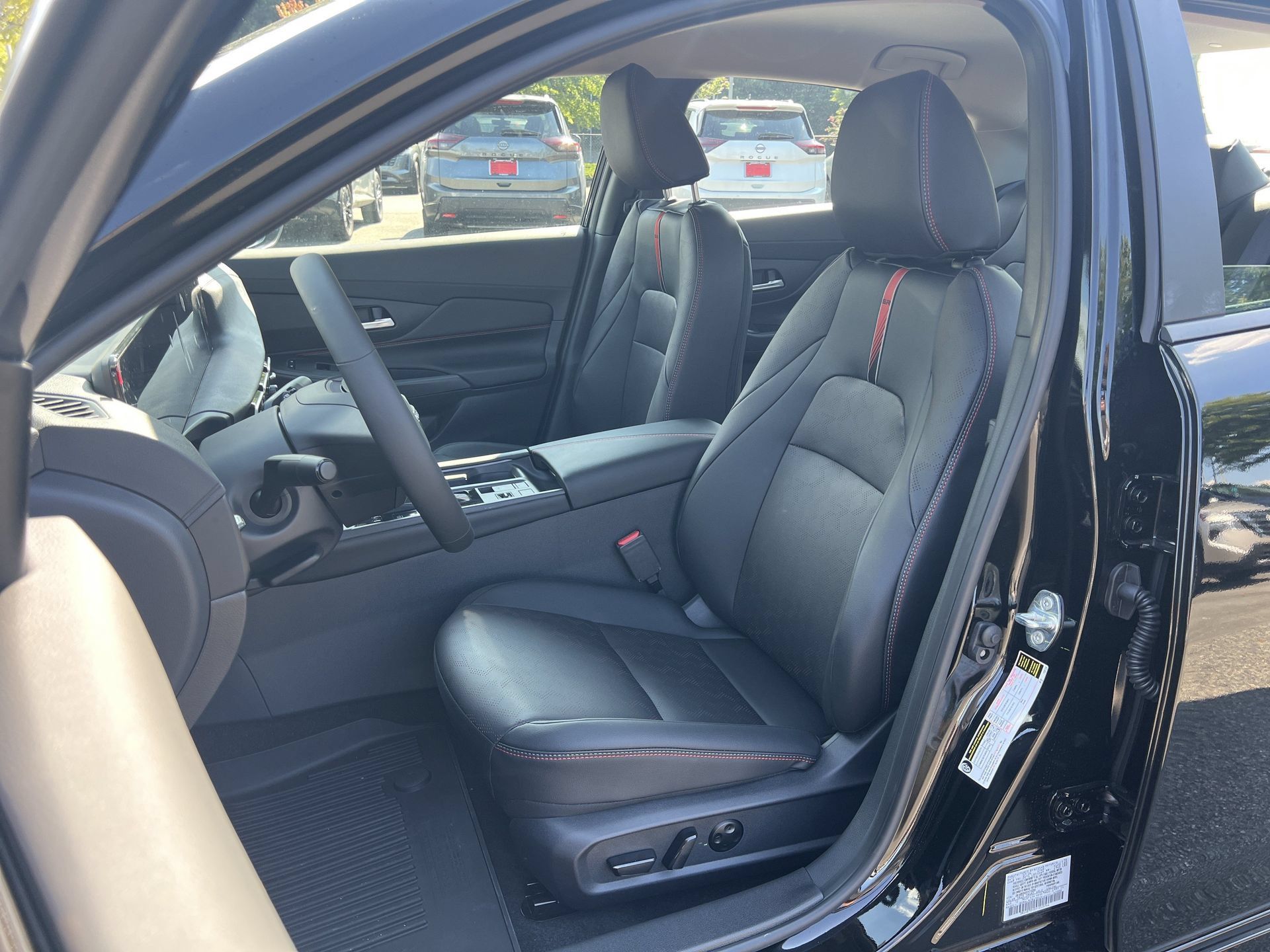 New 2027 Nissan Sentra SR w/ SR Premium Package FWD image 16